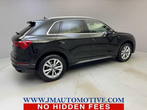 2021 Audi Q3 45 S line Premium