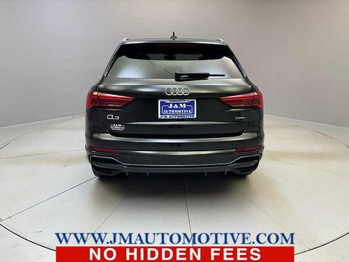 2021 Audi Q3 45 S line Premium