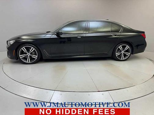 2019 BMW 740 740i