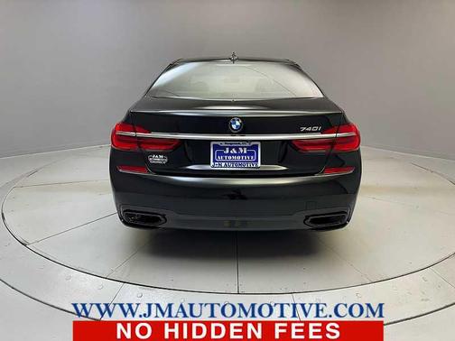 2019 BMW 740 740i