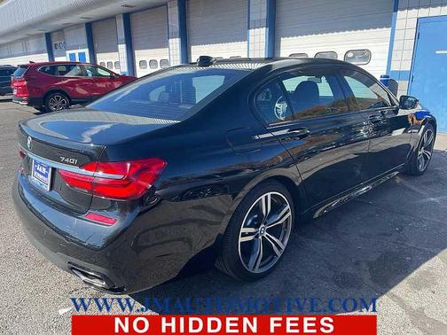 2019 BMW 740 740i