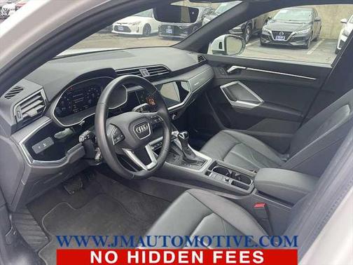 2024 Audi Q3 Premium 45 TFSI S line quattro Tiptronic