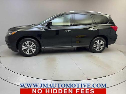 2019 Nissan Pathfinder SL