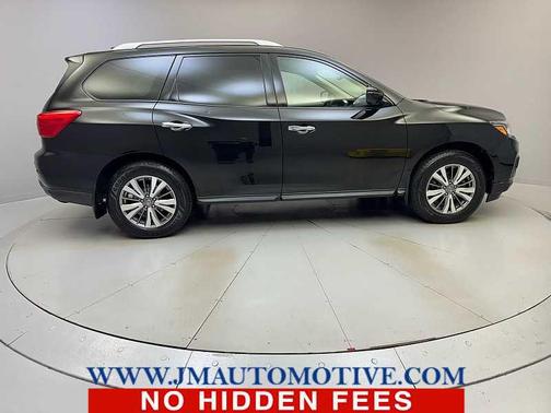 2019 Nissan Pathfinder SL