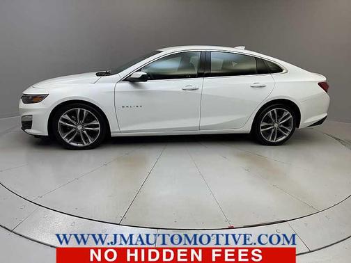 2022 Chevrolet Malibu FWD LT