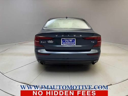 2019 Volvo S60 T6 Momentum