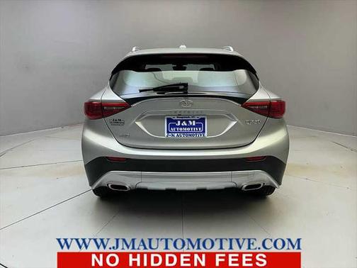 2018 INFINITI QX30 Luxury