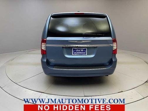 2011 Chrysler Town & Country Touring