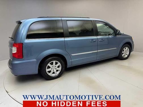 2011 Chrysler Town & Country Touring
