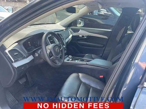 2023 Volvo XC90 B5 Core