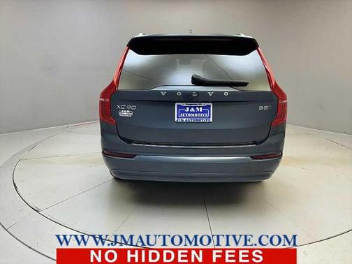 2023 Volvo XC90 B5 Core