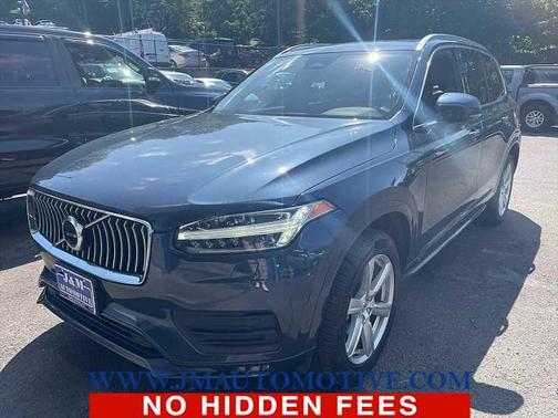 2023 Volvo XC90 B5 Core