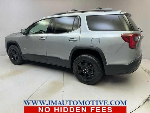 2023 GMC Acadia AWD AT4