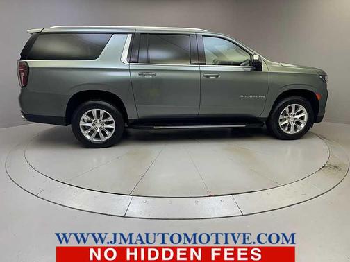 2023 Chevrolet Suburban Premier