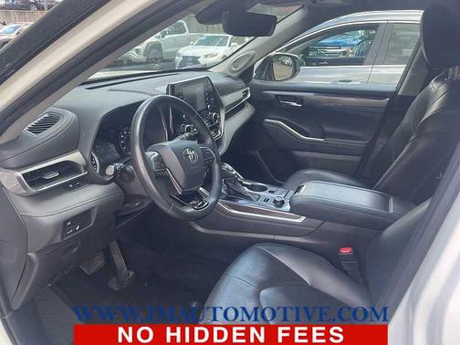 Blizzard Pearl 2021 Toyota Highlander Limited