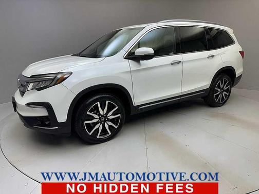 2022 Honda Pilot Touring 8-Passenger