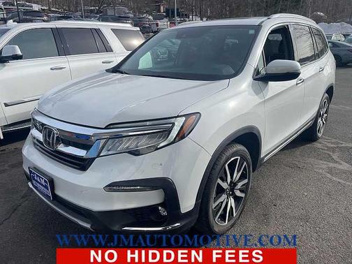 2022 Honda Pilot Touring 8-Passenger