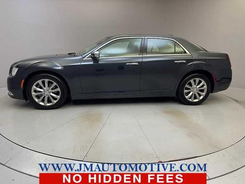 2019 Chrysler 300 Limited