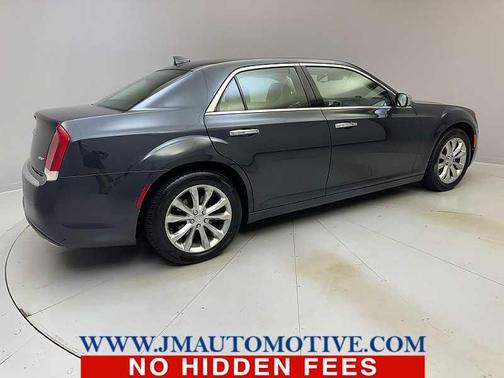 2019 Chrysler 300 Limited