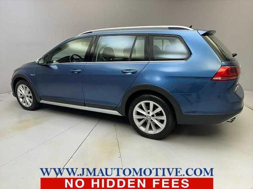 2017 Volkswagen Golf Alltrack TSI S