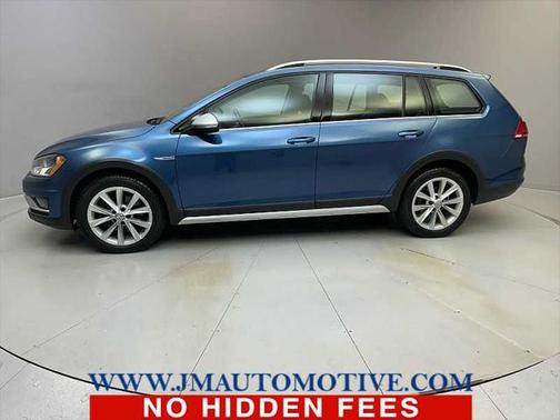 2017 Volkswagen Golf Alltrack TSI S