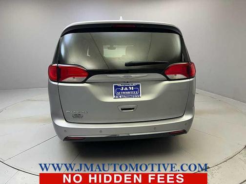 2018 Chrysler Pacifica Touring-L