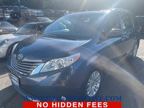 2015 Toyota Sienna XLE