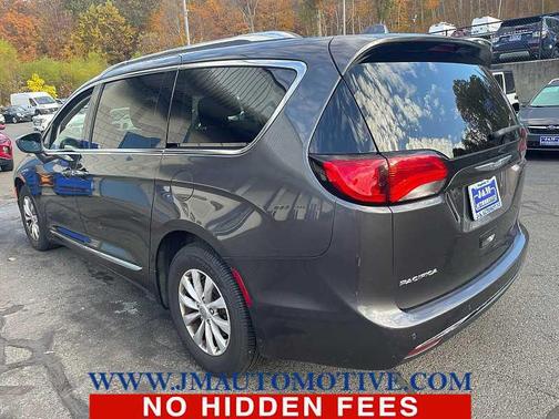 2018 Chrysler Pacifica Touring-L
