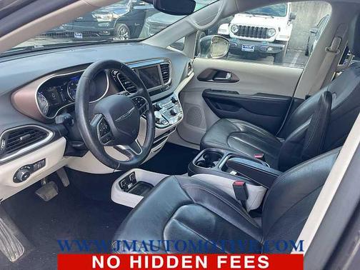 2018 Chrysler Pacifica Touring-L