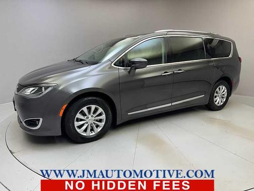 2018 Chrysler Pacifica Touring-L