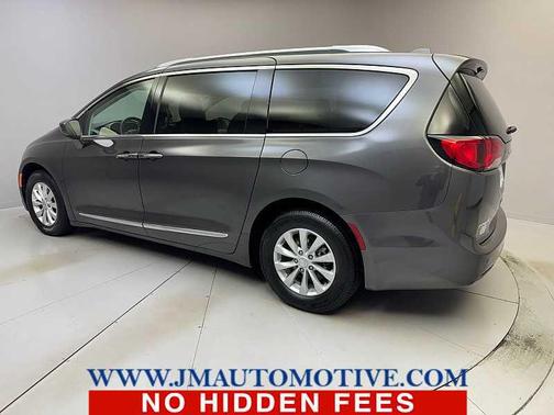 2018 Chrysler Pacifica Touring-L