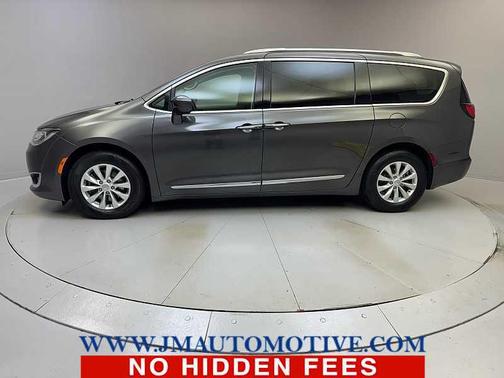 2018 Chrysler Pacifica Touring-L