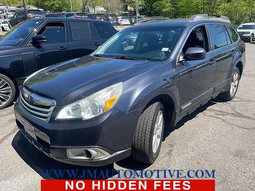 Graphite Gray Metallic 2010 Subaru Outback 2.5 i Premium