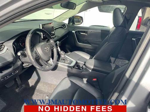 2019 Toyota RAV4 XLE Premium