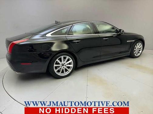 2013 Jaguar XJ Base