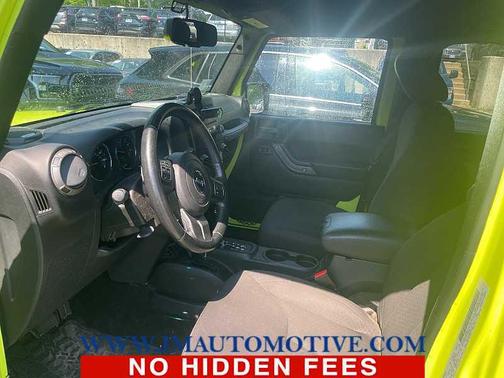 Hypergreen Clearcoat 2016 Jeep Wrangler Unlimited Sport