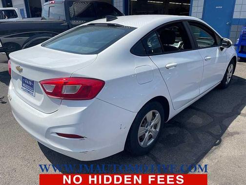 Summit White 2016 Chevrolet Cruze LS Auto
