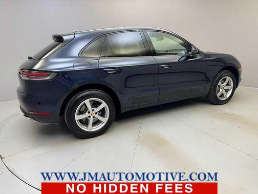 2021 Porsche Macan Base (PDK)