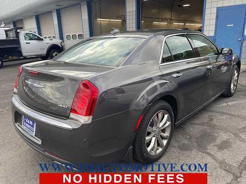 2019 Chrysler 300 Limited