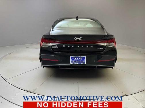 Abyss Black 2024 Hyundai ELANTRA Limited