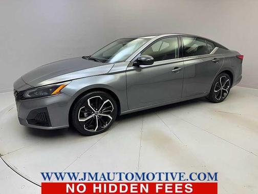 Gun Metallic 2024 Nissan Altima SR FWD
