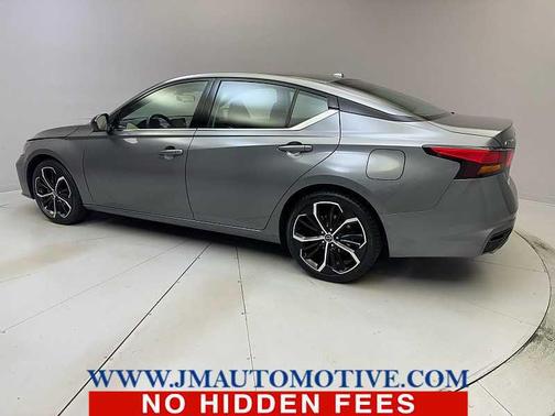 Gun Metallic 2024 Nissan Altima SR FWD