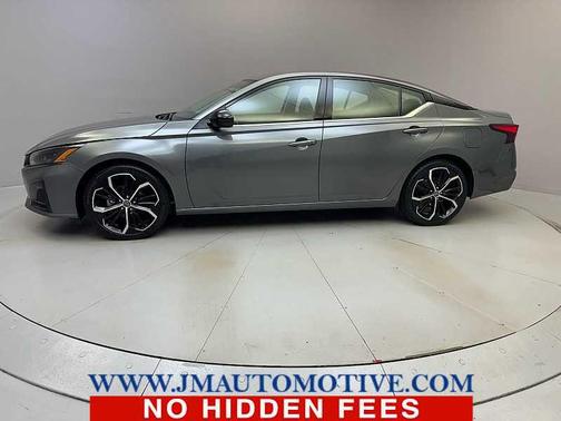 Gun Metallic 2024 Nissan Altima SR FWD
