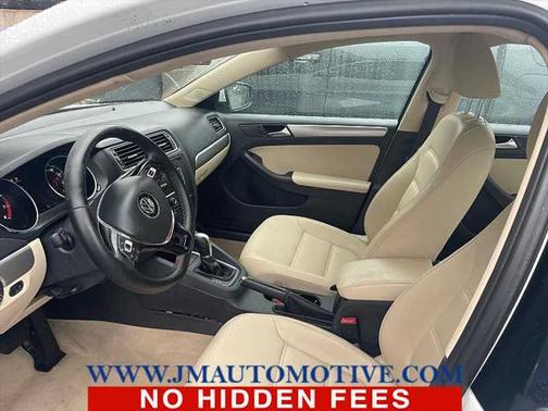 2015 Volkswagen Jetta Auto SE w/Connectivity/Navigation