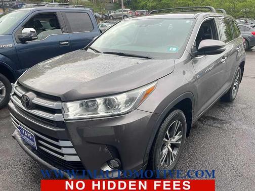 Predawn Gray Mica 2018 Toyota Highlander LE Plus