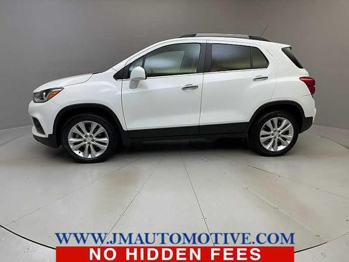 Summit White 2019 Chevrolet Trax Premier