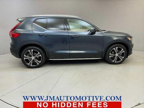 2022 Volvo XC40 T5 Inscription