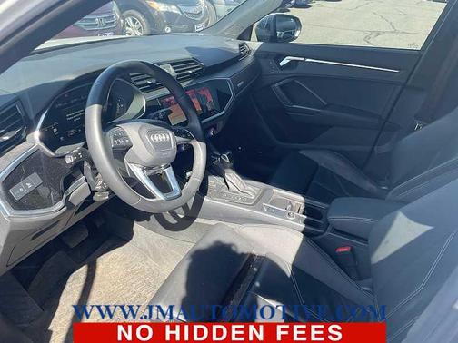 Glacier White Metallic 2022 Audi Q3 45 S line Premium Plus