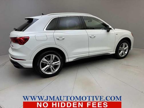 Glacier White Metallic 2021 Audi Q3 45 S line Premium