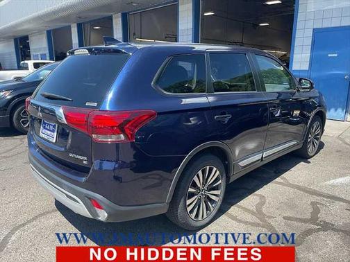 2019 Mitsubishi Outlander SE